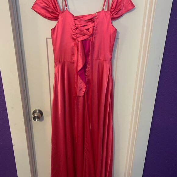 Prom/formal Dress - Picture 2 of 3
